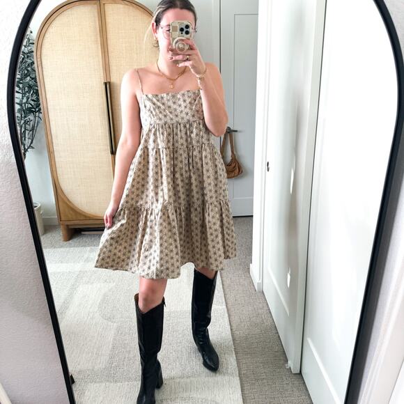 Levi's Beige Pattern Tiered Mini Dress - Picture 1 of 10